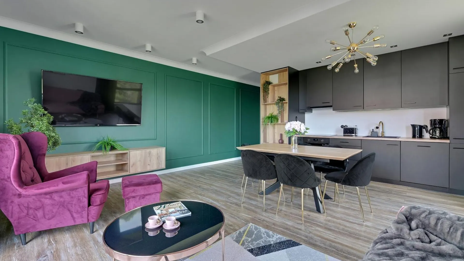 Front Park Apartments With Parking By Lion Apartments Gdańsk