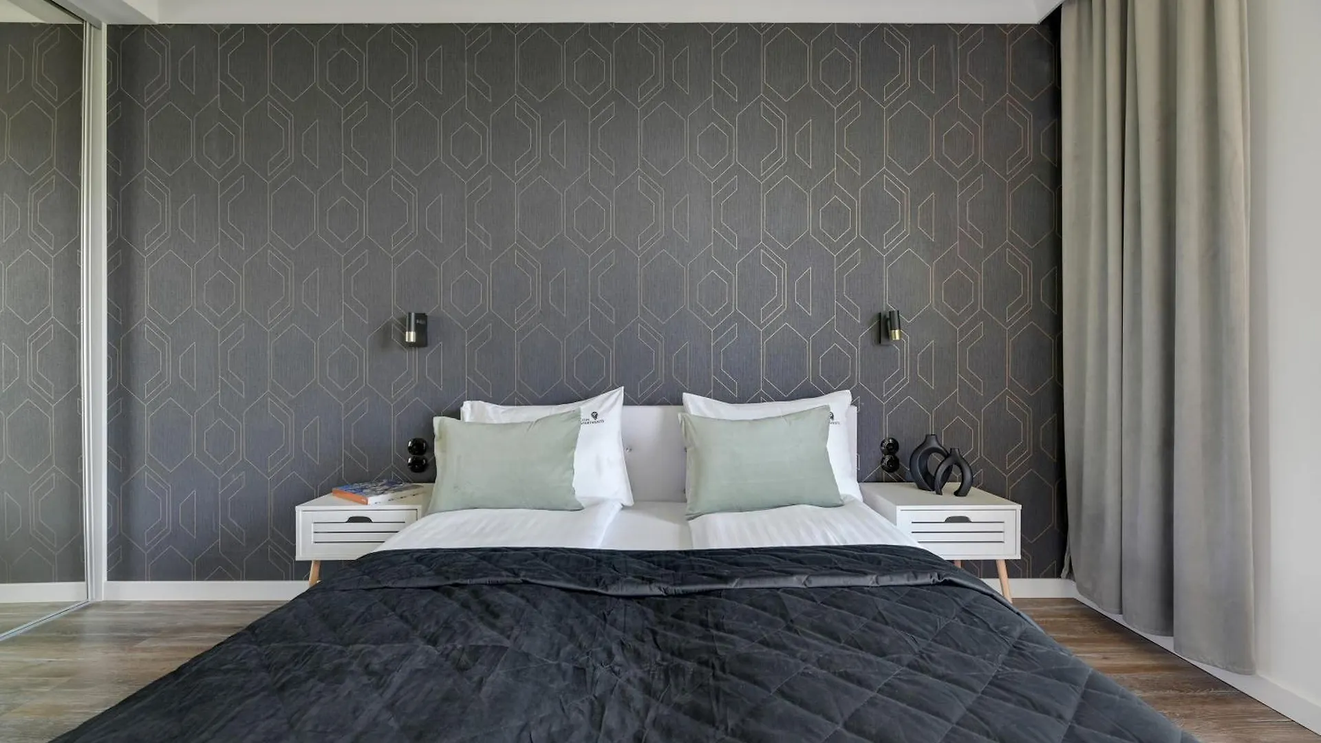 Front Park Apartments With Parking By Lion Apartments Gdańsk