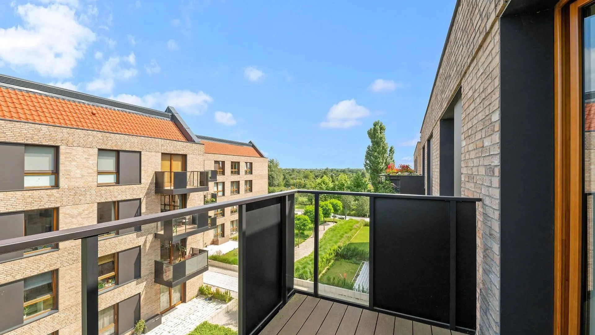 Front Park Apartments With Parking By Lion Apartments Gdańsk