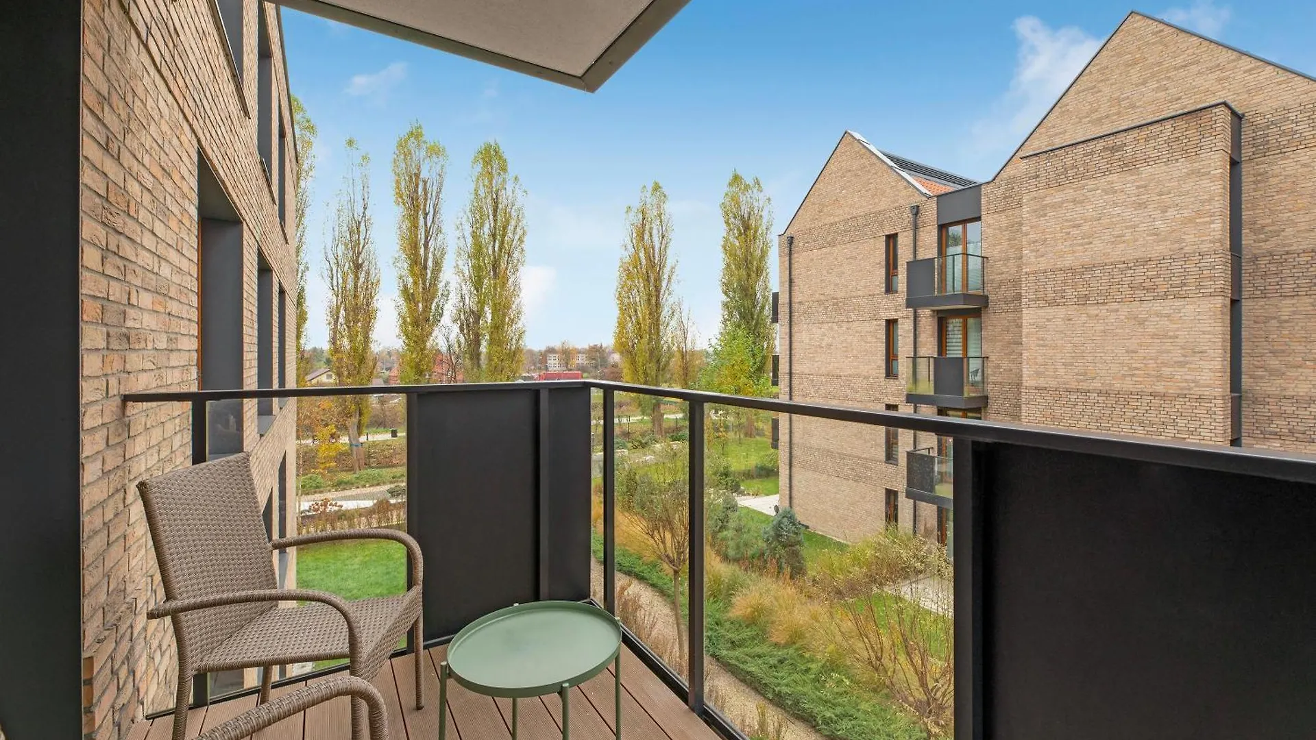 Front Park Apartments With Parking By Lion Apartments Gdańsk