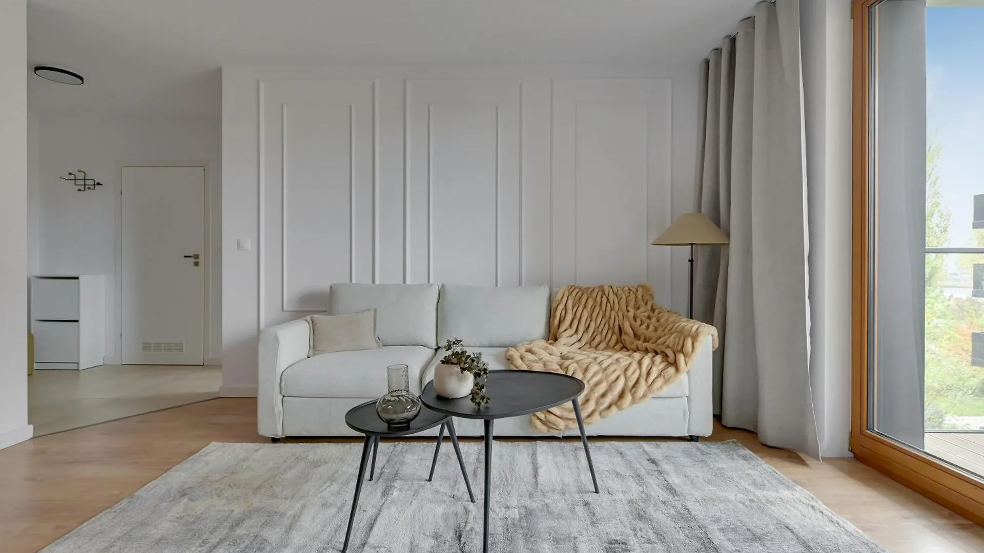 Front Park Apartments With Parking By Lion Apartments Gdańsk